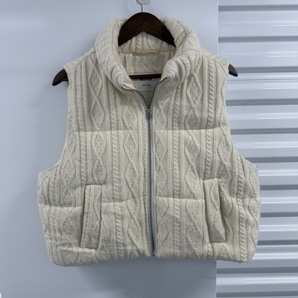 Hollister Women's L Cream Cable Knit Sweater Mini Puffer Vest Full Zip